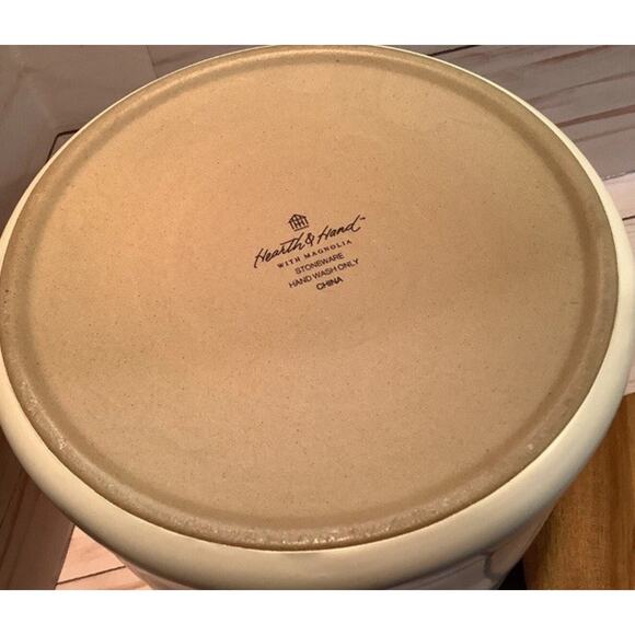 Hearth & Hand Magnolia Cookie Jar Canister Stoneware with Wood Lid - Picture 3 of 8